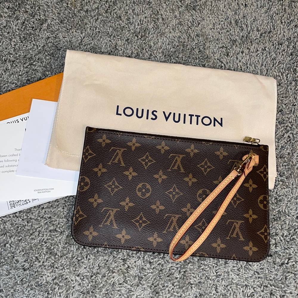 Never full Wallet Louis Vuitton